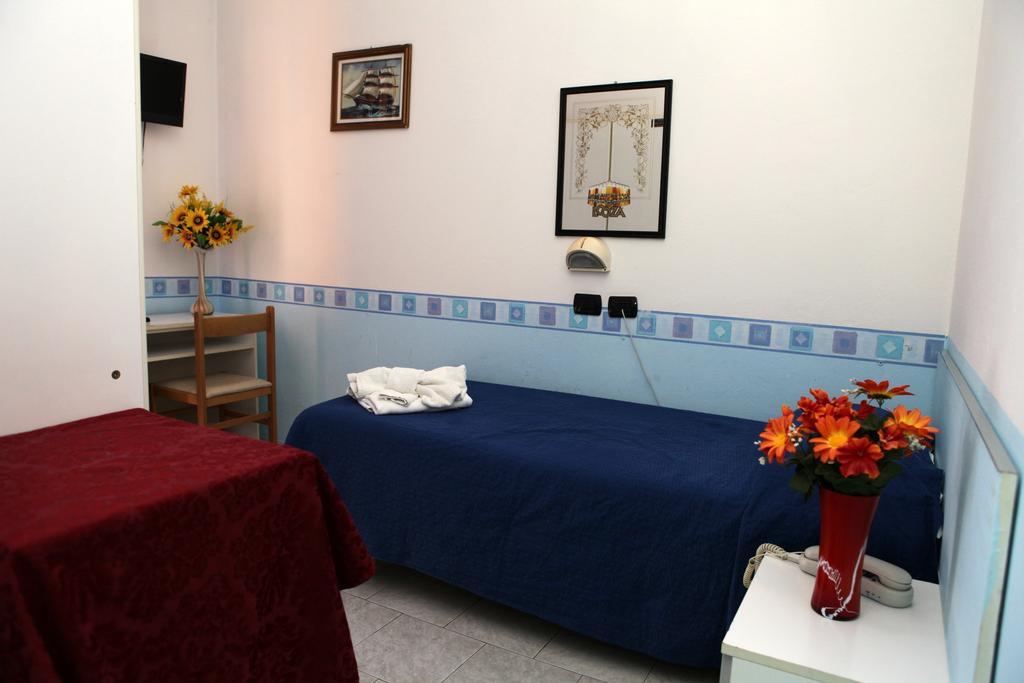 Hotel Saxon Rimini Room photo